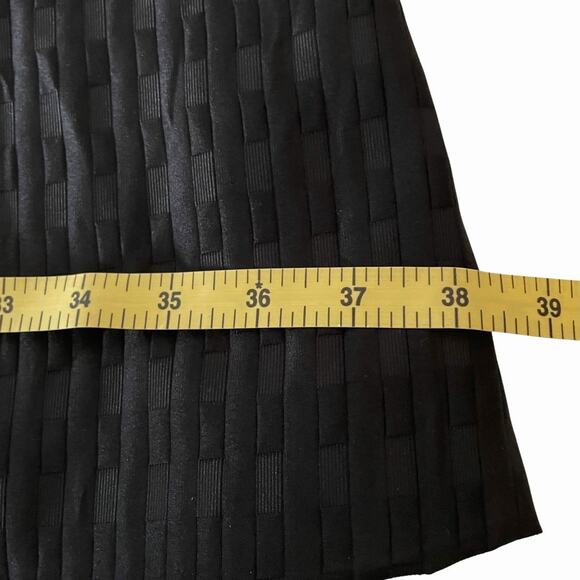 Vtg Women's Black Geometric Quilted Button Front Mid Length Coat - Plus 3X - Picture 6 of 9